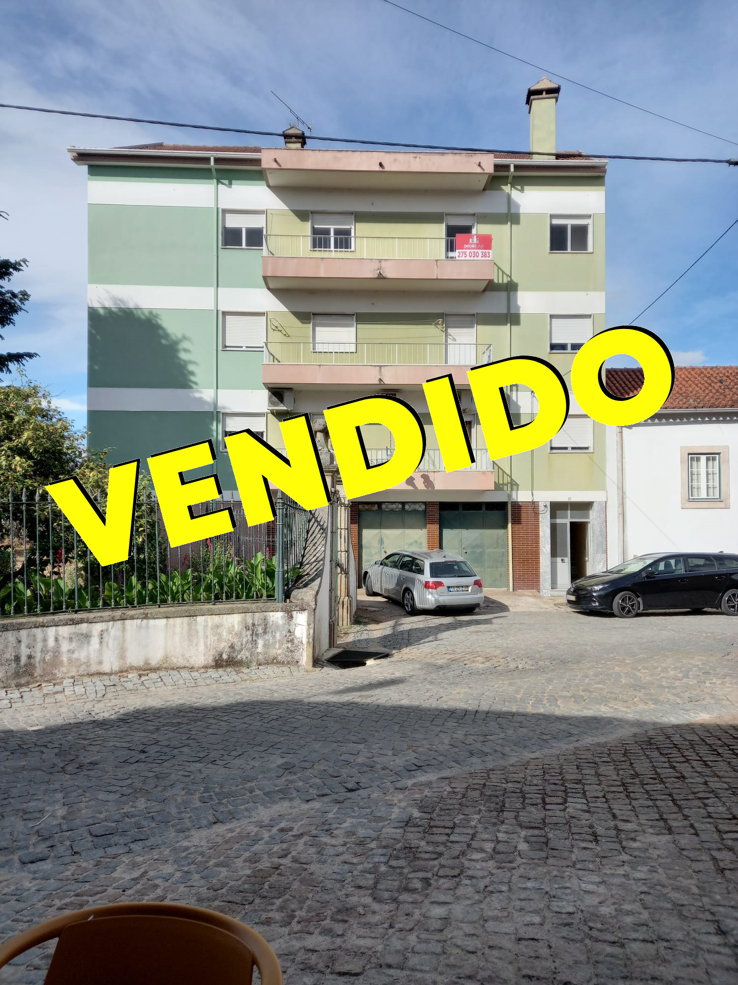 Imagem Apartamento T3 com Garagem e Sótão - 48.500,00€ - Aldeia Nova do Cabo