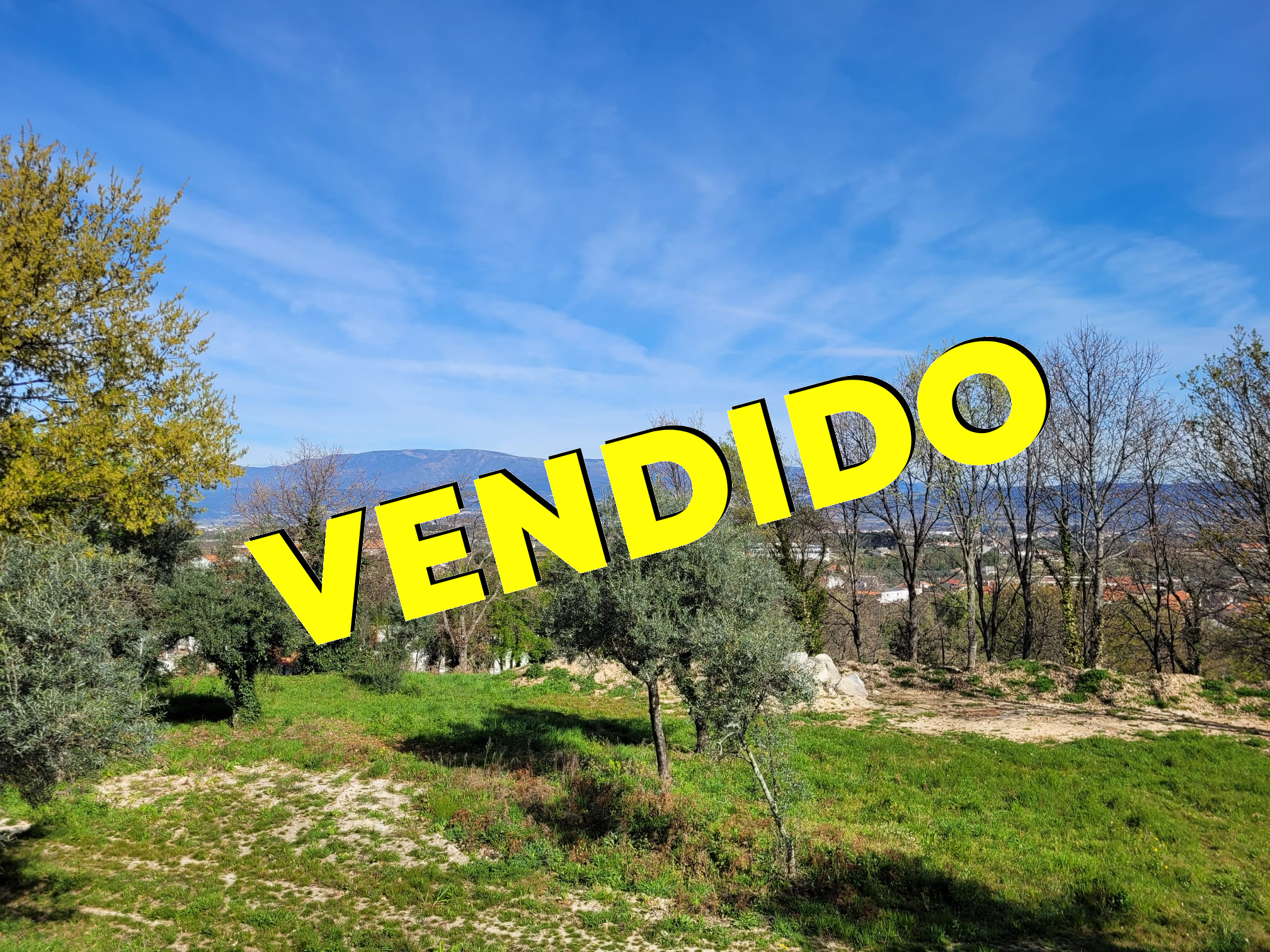 Imagem Terreno para Construção com Projeto - 65.000,00€ - Donas