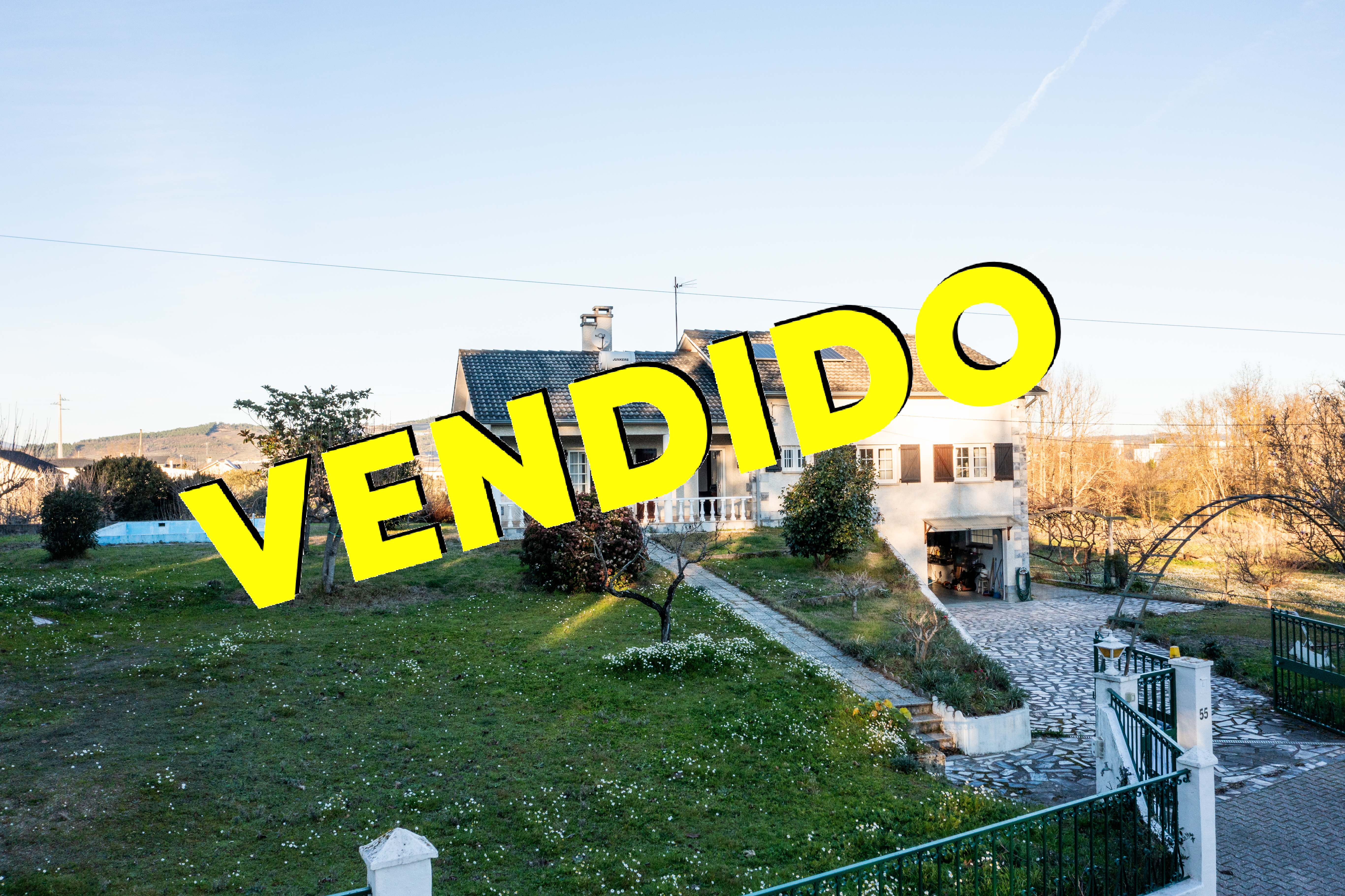 Imagem Moradia V4 c/ Terreno - 270.000,00€ - Fundão